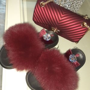 🎈SOLD!🎈Handbag Faux Fur Slides & Earrings Set